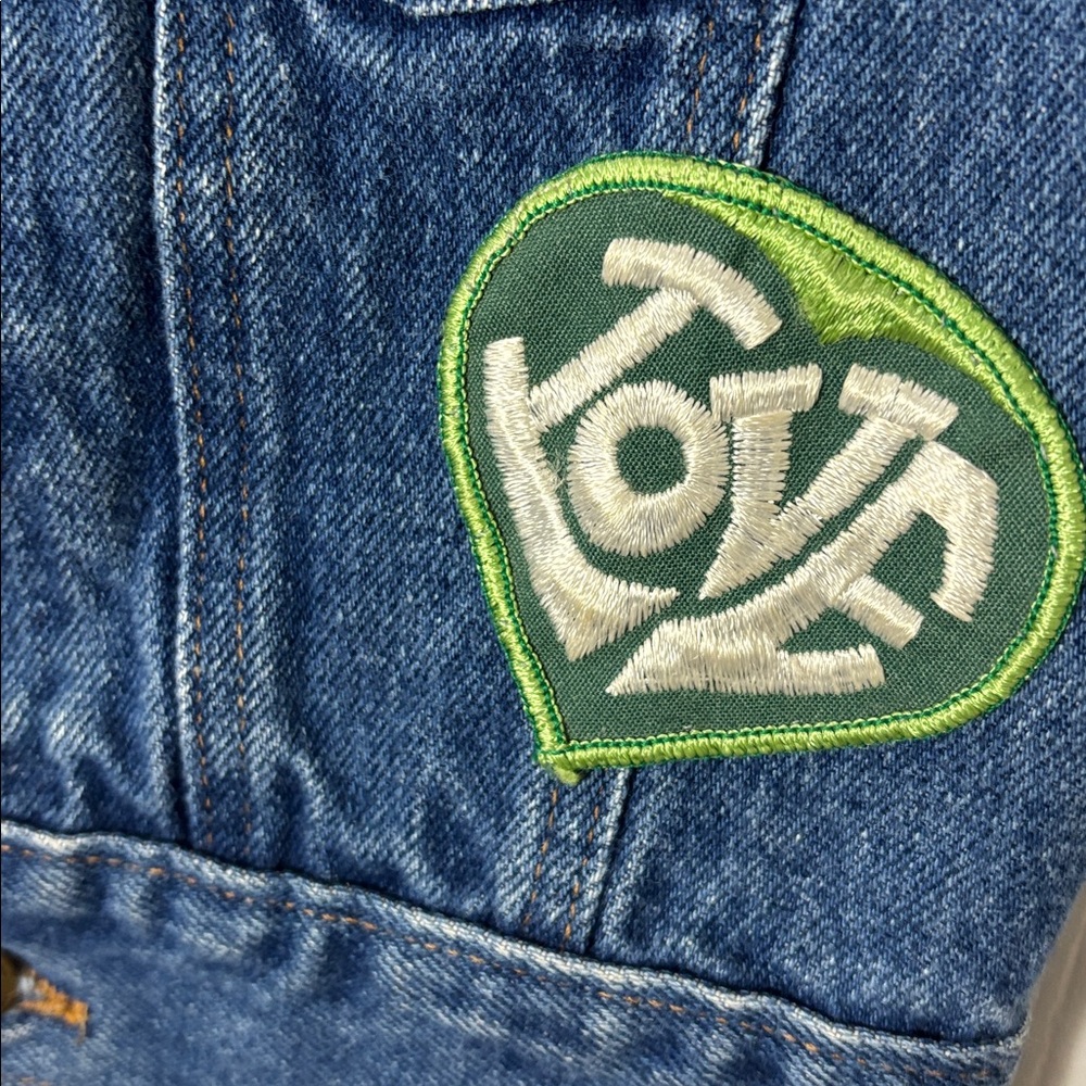 Vintage RUSTLER Customized Denim vest with patches size Large 6/8 made in USA - Picture 7 of 12